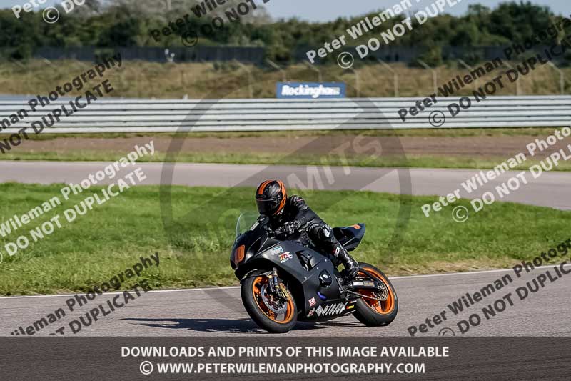 Rockingham no limits trackday;enduro digital images;event digital images;eventdigitalimages;no limits trackdays;peter wileman photography;racing digital images;rockingham raceway northamptonshire;rockingham trackday photographs;trackday digital images;trackday photos